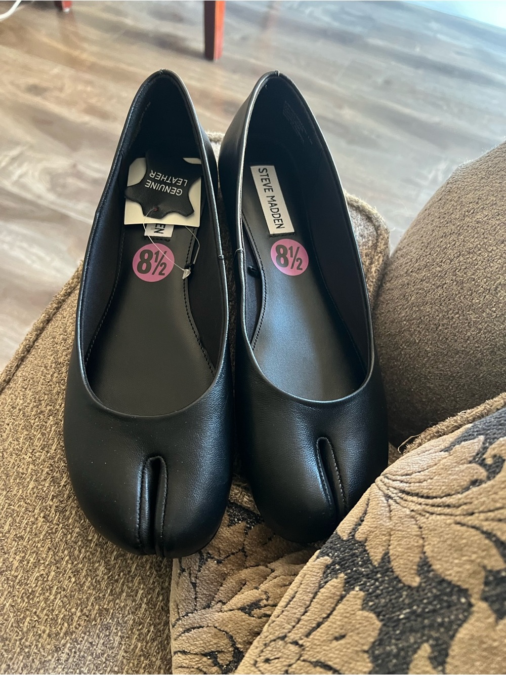 Steve Madden leather tabi flats